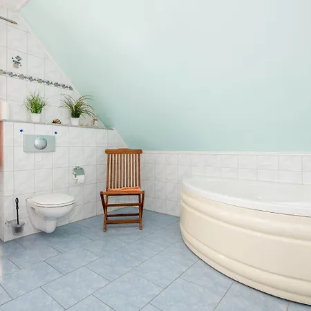 Apartmán Zum Ostseestern, App 2 *